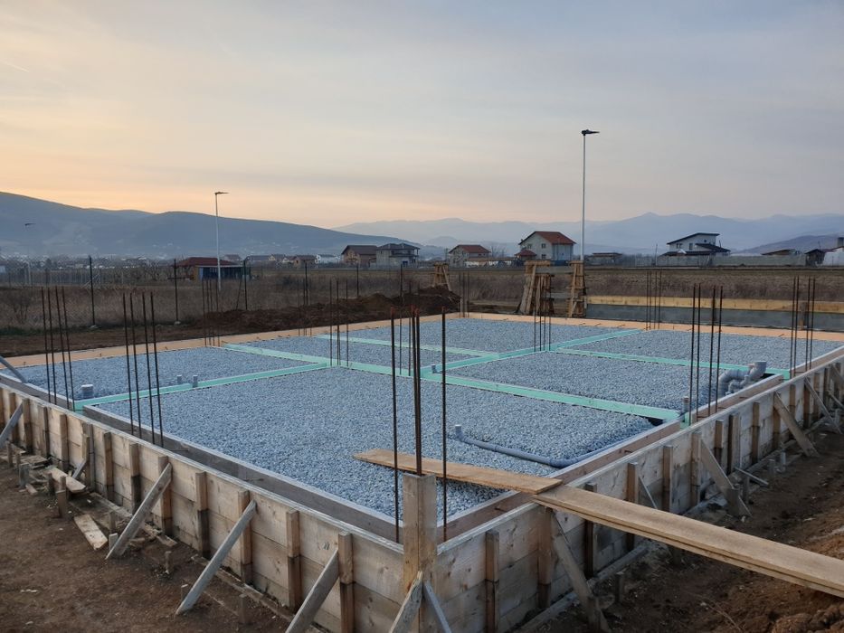 Constructor Meserias - Amenajari interioare si exterioare