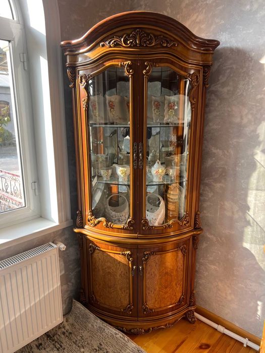 Gorka mebel sotiladi