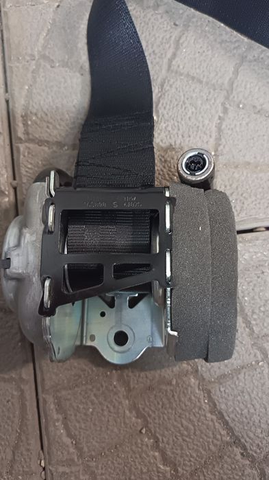 Reparatie, Reconditionare, Deblocare centuri/centura de siguranta
