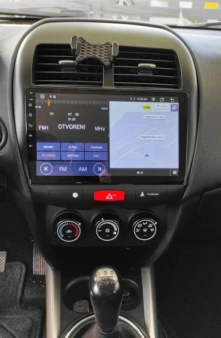 Vând navigație compatibilă Mitsubishi Asx 2010/2019 1 G Ram 32 GB Rom