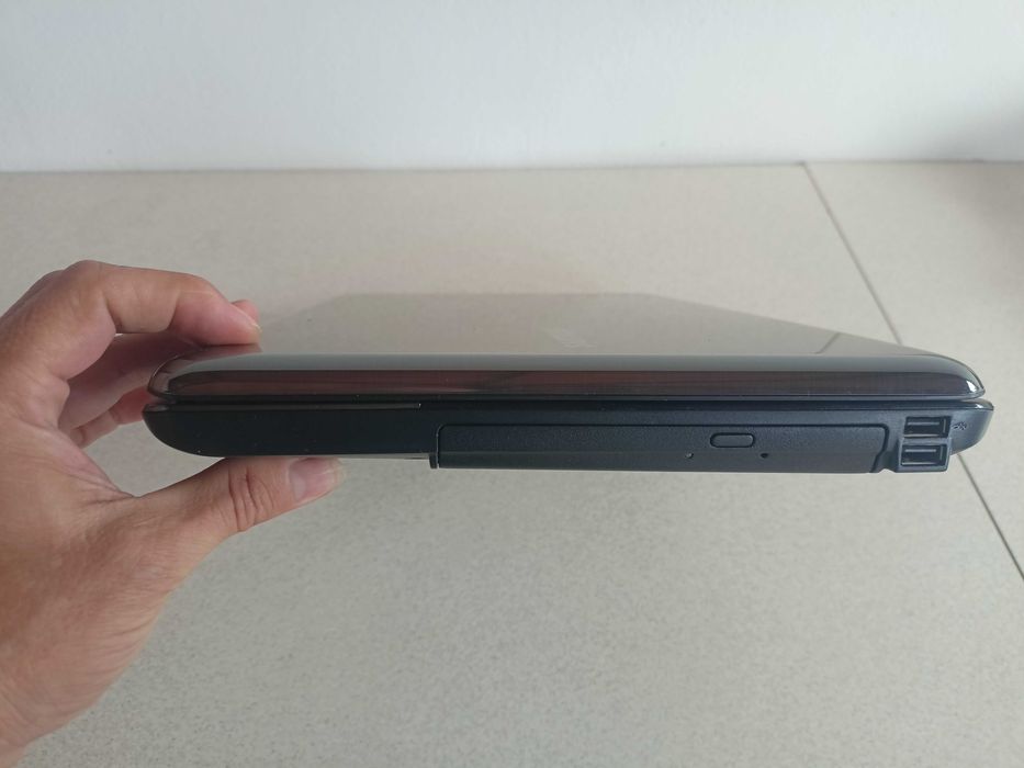 Laptop Samsung R540 display 15,6 ram 6gb I3-M380 hdd 500gb