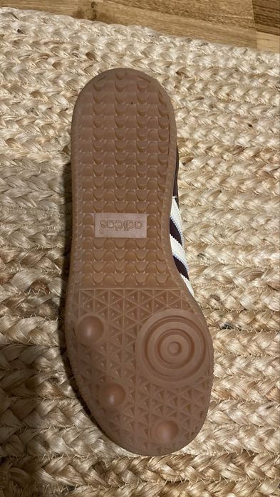 Кроссовки adidas Samba бордовый, новые