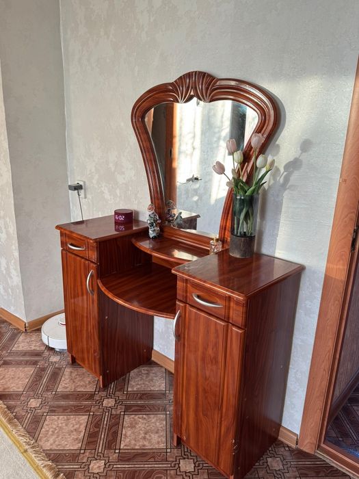 Продаем гарнитур в связи с переездом