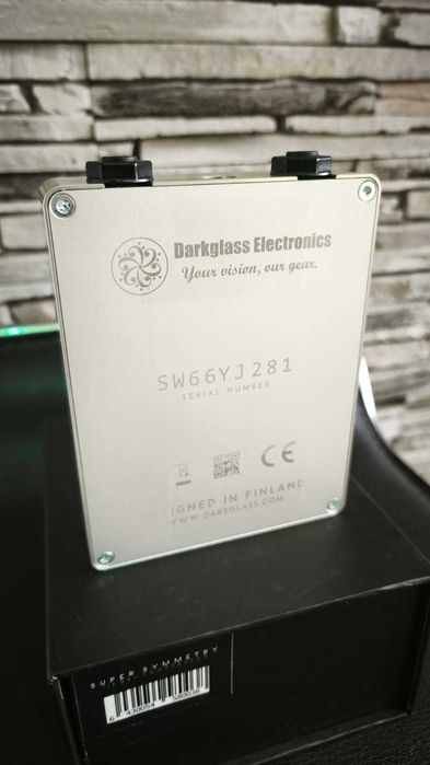 Compresor chitara bass Darkglass Electronics Super Symmetry 115 GeV