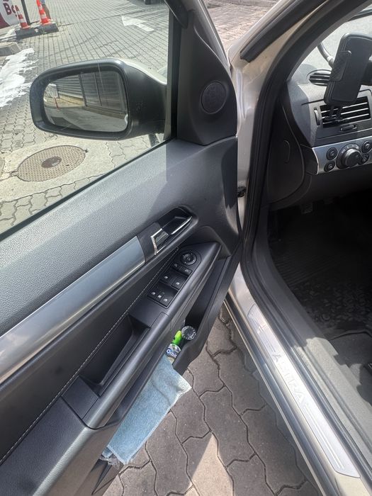 OPEL Astra 2009 — imagine 4