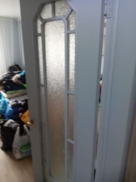 Продам двери межкомнатные и шкаф купэ