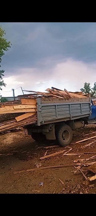 Продам дровяной горбыль по городу