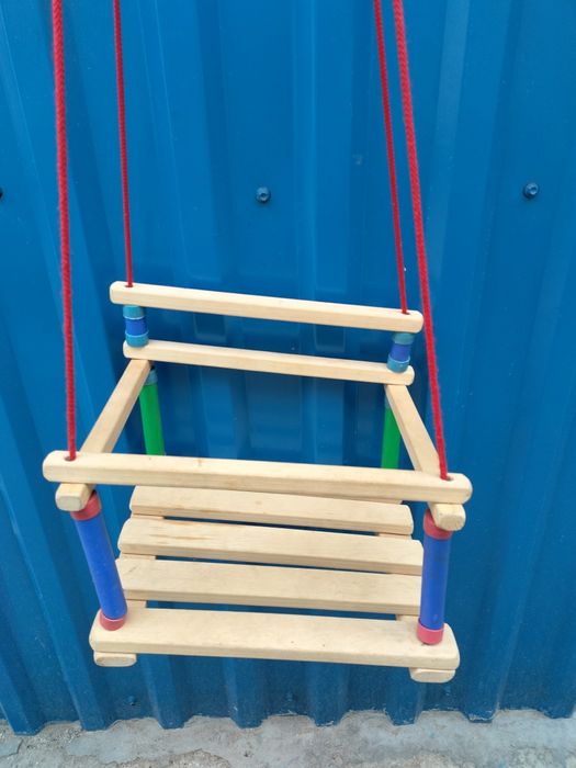 Продам качели детские 3500