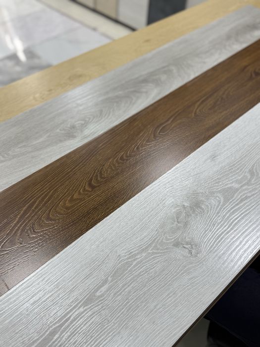 Sifatli va songi modeldagi laminat assortimenti optom narxda