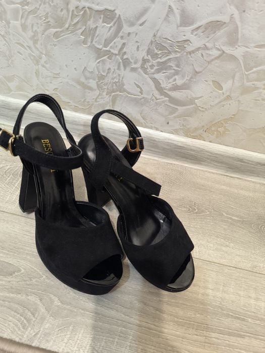 Туфли- Босоножки