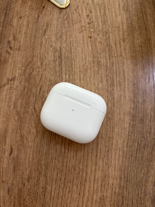 Кейс от Airpods 3