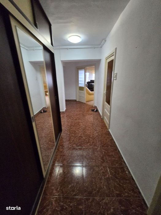 Apartament 3 camere, 2 bai, centrala proprie, Complexul Studentesc