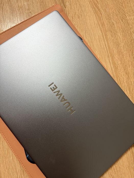 Ноутбук huawei серый