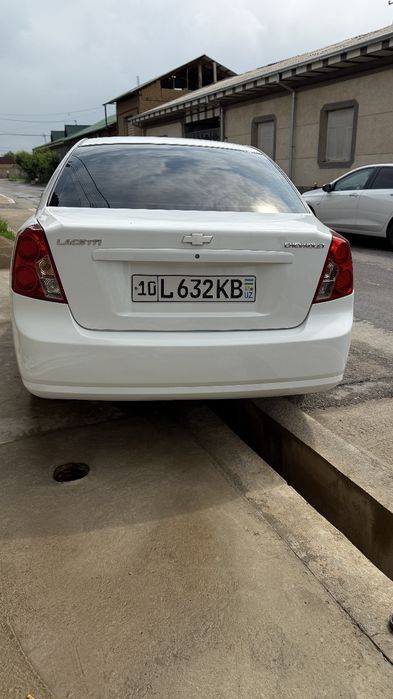 Продается lacetti 2010йил