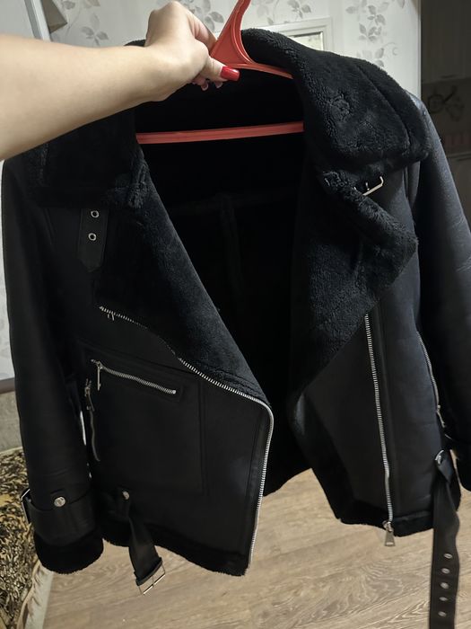 Продам женскую дубленку