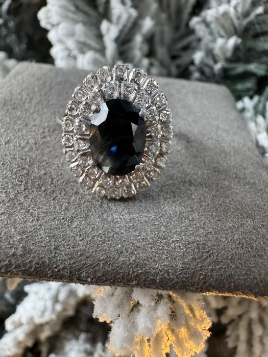 Inel din aur, safir si diamante