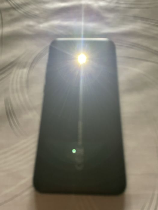 Телвфон  (Redmi 8A)