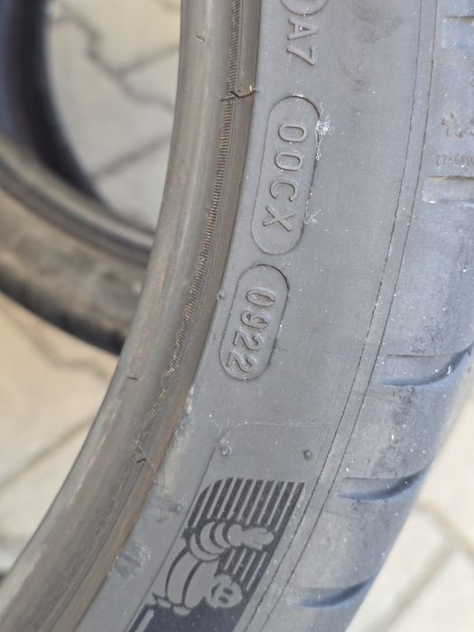 305 30 21 Michelin