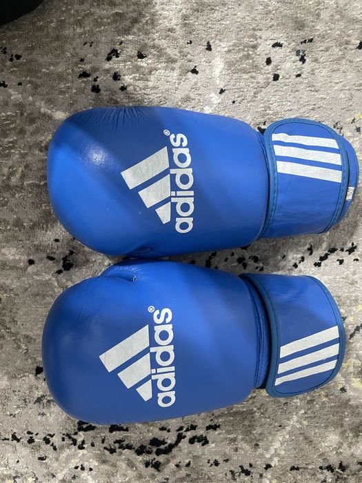 Перчатки боксерские