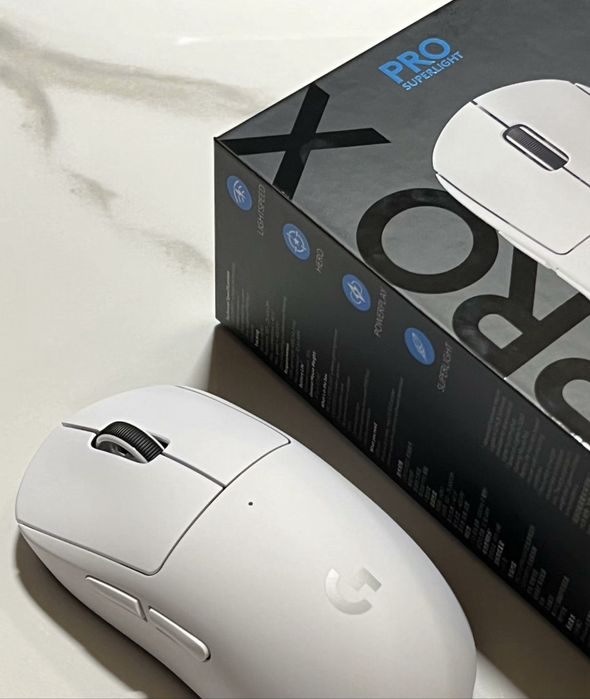 игровая мышка Logitech Superlight 2