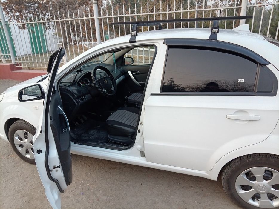 Nexia 3 sotiladi yili 2019 gazi bor narxini kelishamiz