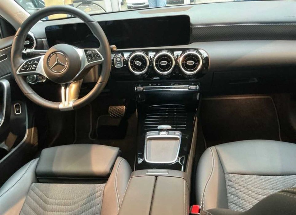 MERCEDES-BENZ A-Class 2023 — imagine 5