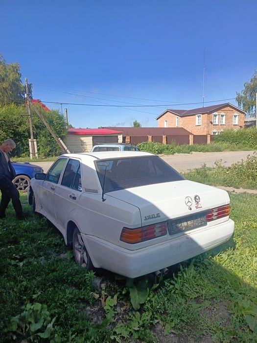 Mercedes 190 по запчастям