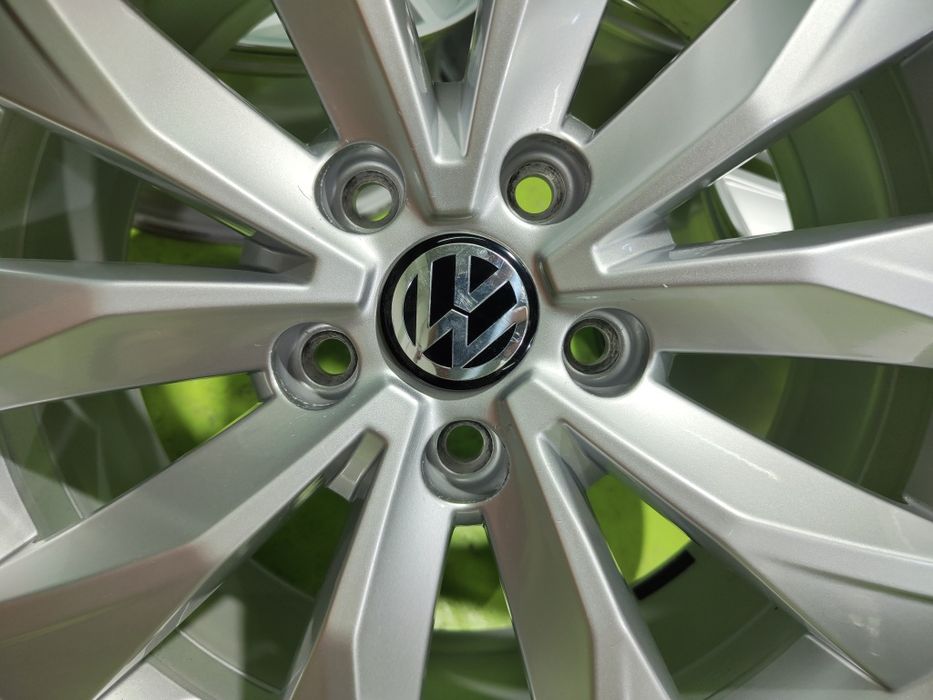 17 5x112 Vw T Rock Golf Touran Caddy Skoda Audi лети джанти 5х112