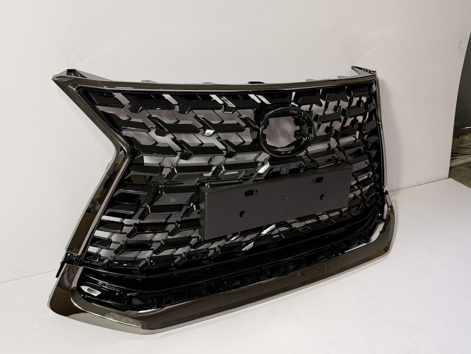 решетка радиатора heritage black vision на lexus 570