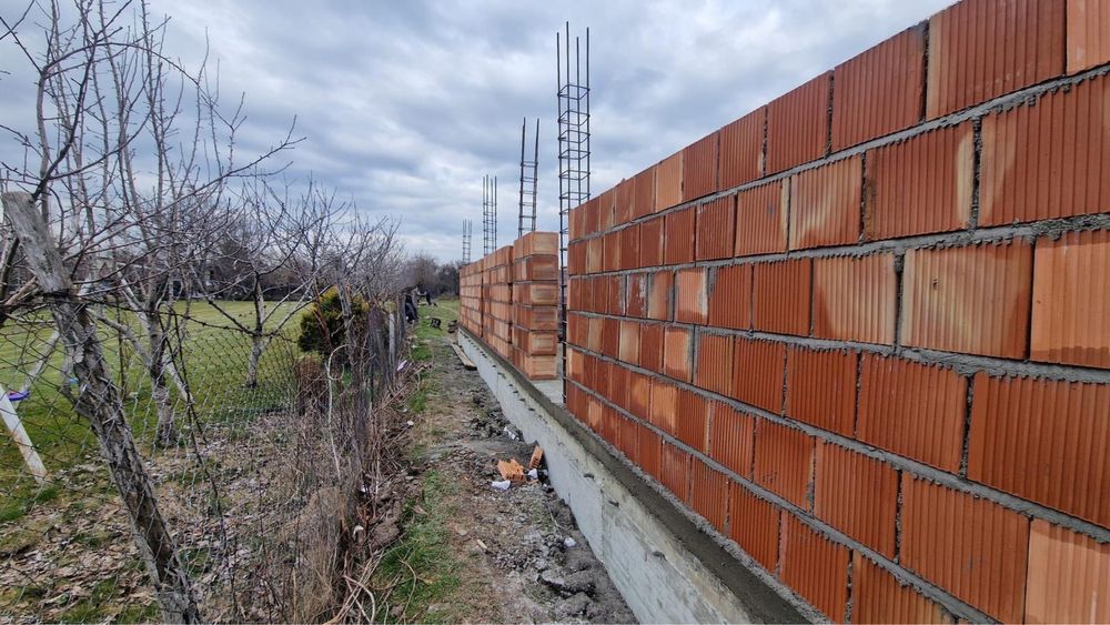 Firma constructii case