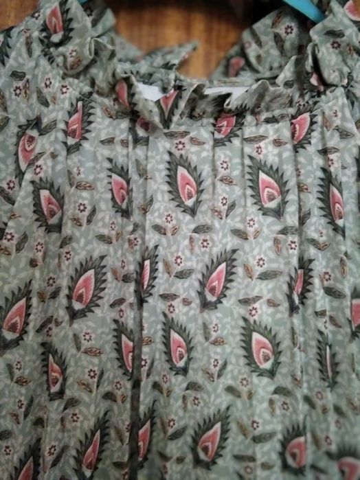 Ефирна туника с плисе