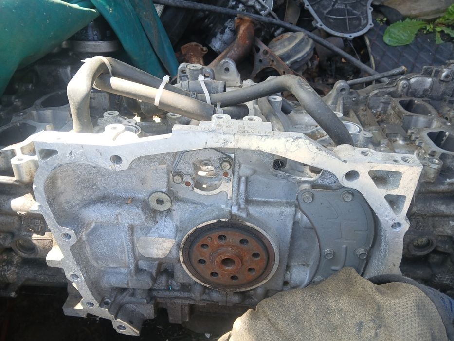 Двигатель 2,5 субари