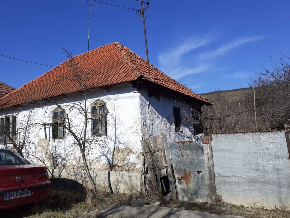 Casa nelocuibila cu teren Vintere Bihor