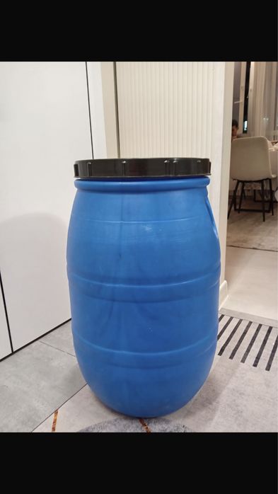 Бочка пластиковая 100 литров