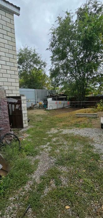 продается просторный дом в районе КСК