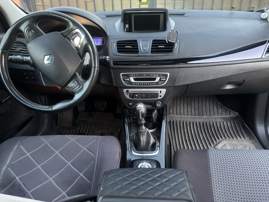 RENAULT Megane 2013 — imagine 3