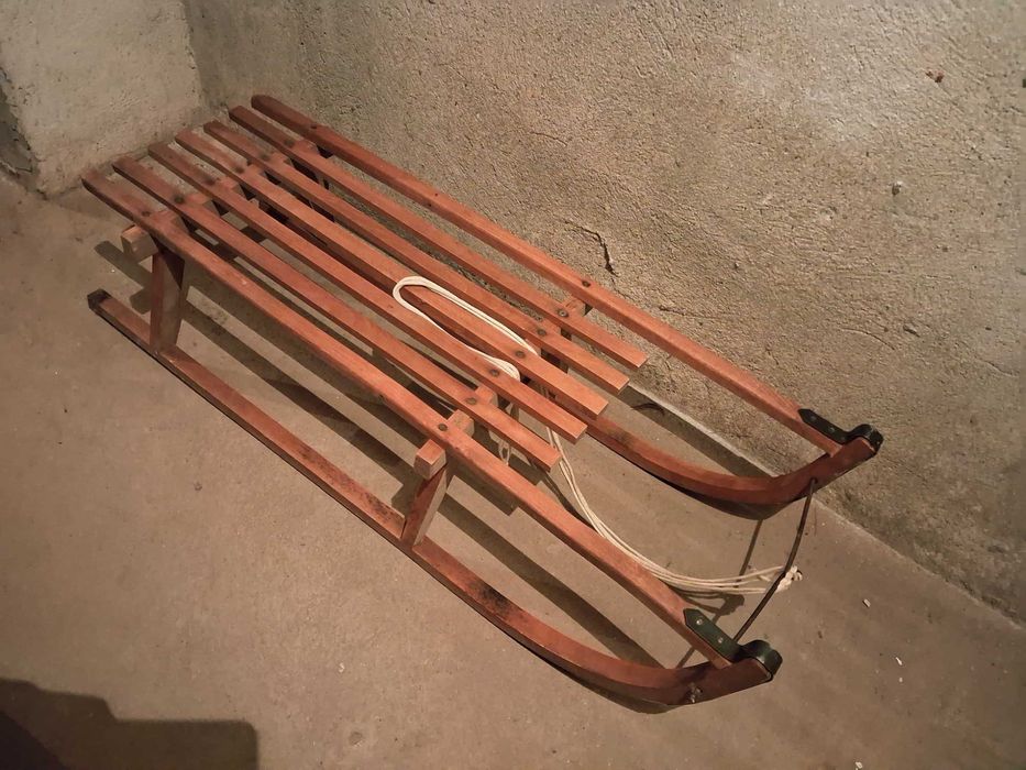 Дървена шейна за спускане