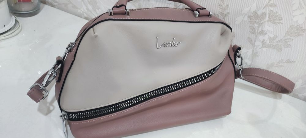 Сумочка женская.