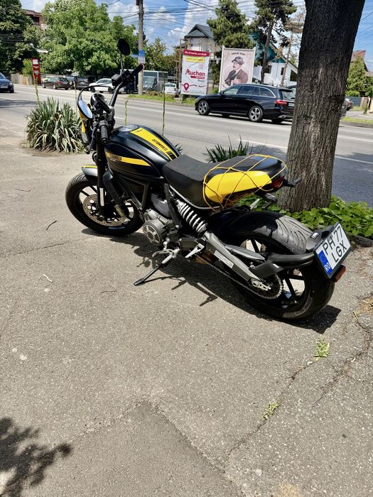 Ducati Scrambler 800  Full Throttle