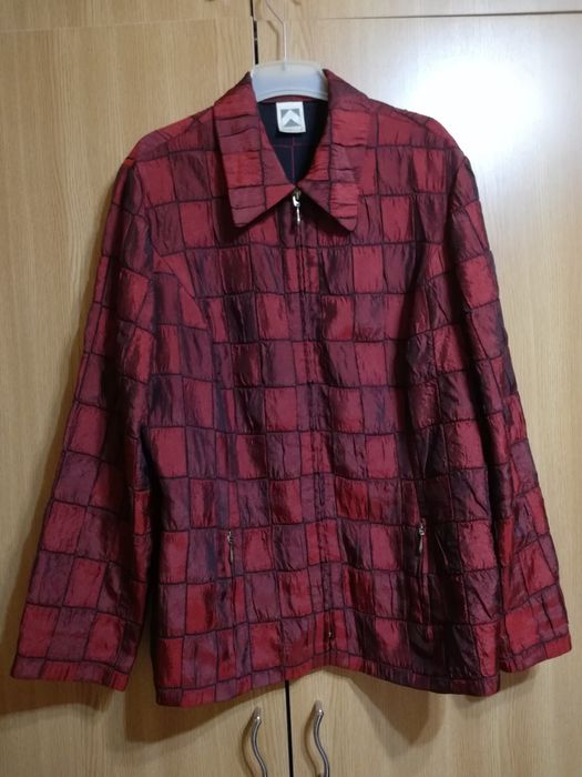 Vând sacouri deosebite