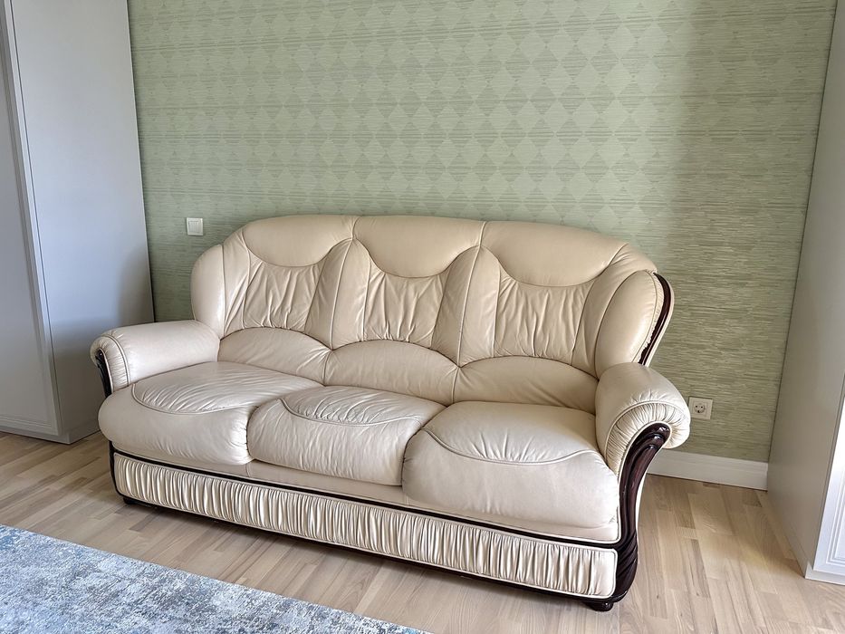 Мягкая мебель для гостинолй