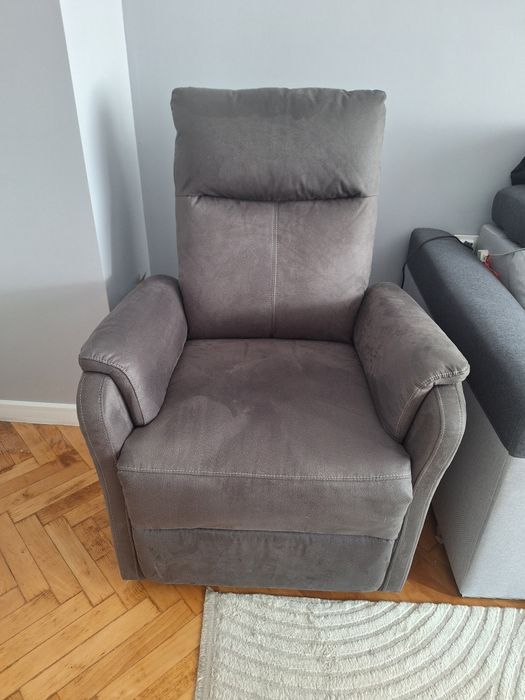 Регулируемо кресло