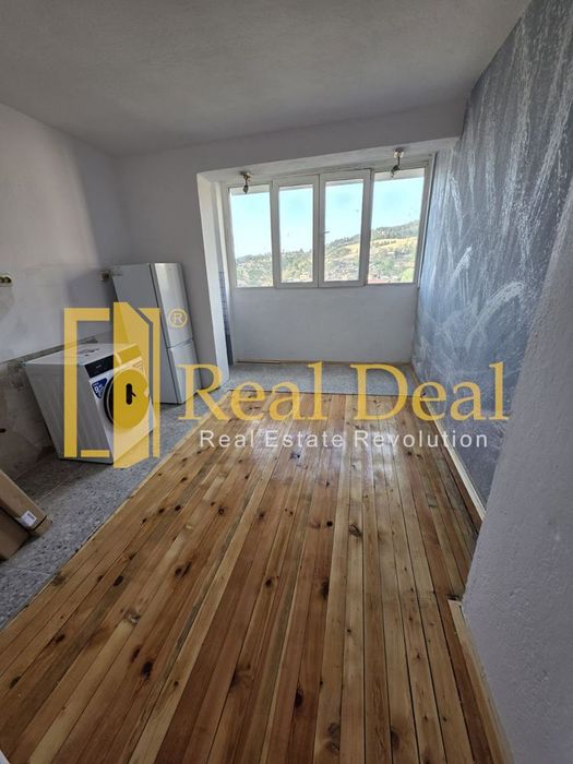 Продава се Тристаен апартамент в Благоевград, Идеален център - 90 кв.м за 439 €/кв.м - Снимка #5