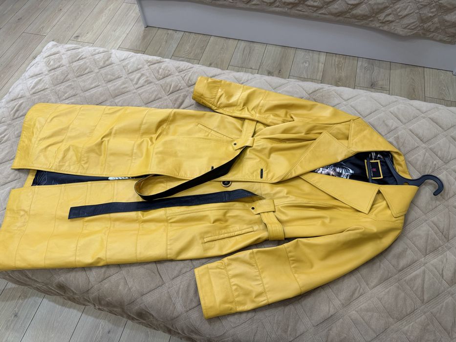 Плащ кожаный тренч