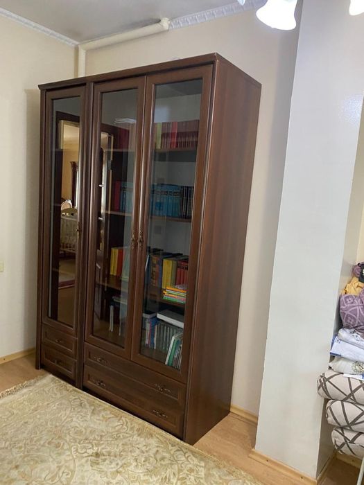 Продам шкаф.В отличном состоянии.