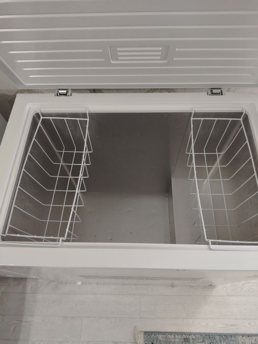 Продам морозильную камеру