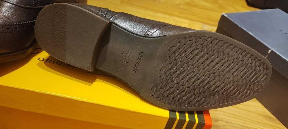 Туфли Geox 44 размер   натуральная кожа, новые