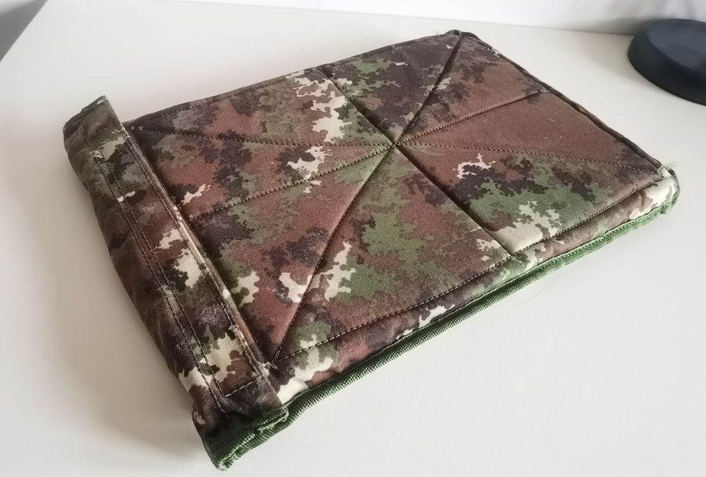 Vând sau schimb tableta grafica Huion KAMVAS 13, 13.3", 8192 ni