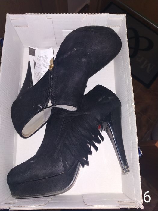 Обувки маркови спортни , висок ток или сандали