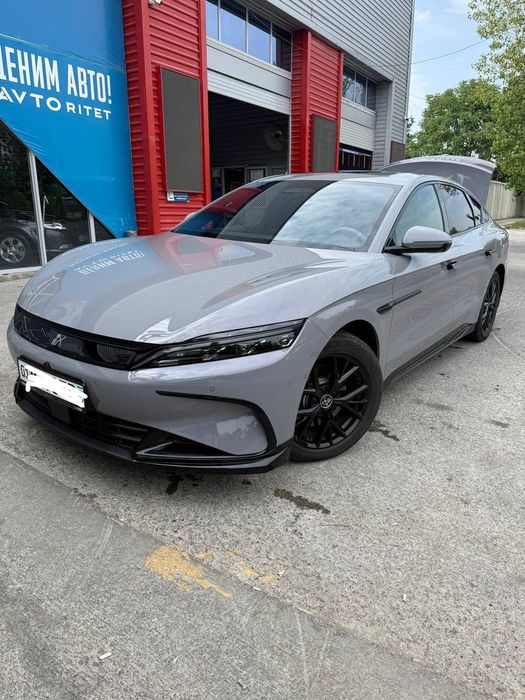 BYD HAN - гибрид 2025 г